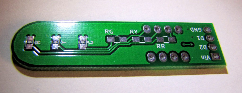 המעגל המודפס (PCB) לפני הלחמת הרכיבים